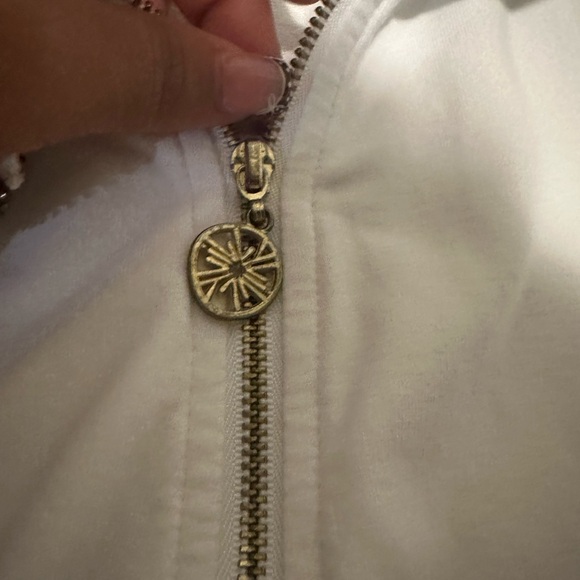 Lilly Pulitzer White Garment with Pink Label - Picture 9 of 9